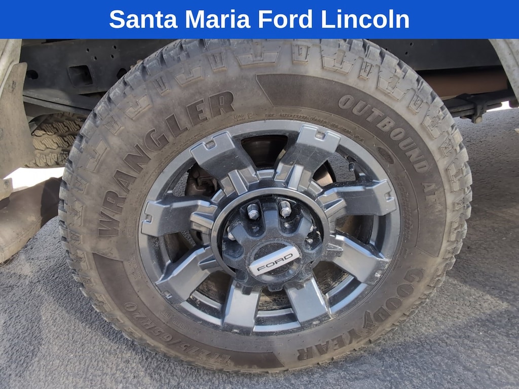 Used 2023 Ford F-250 XL Truck Crew Cab