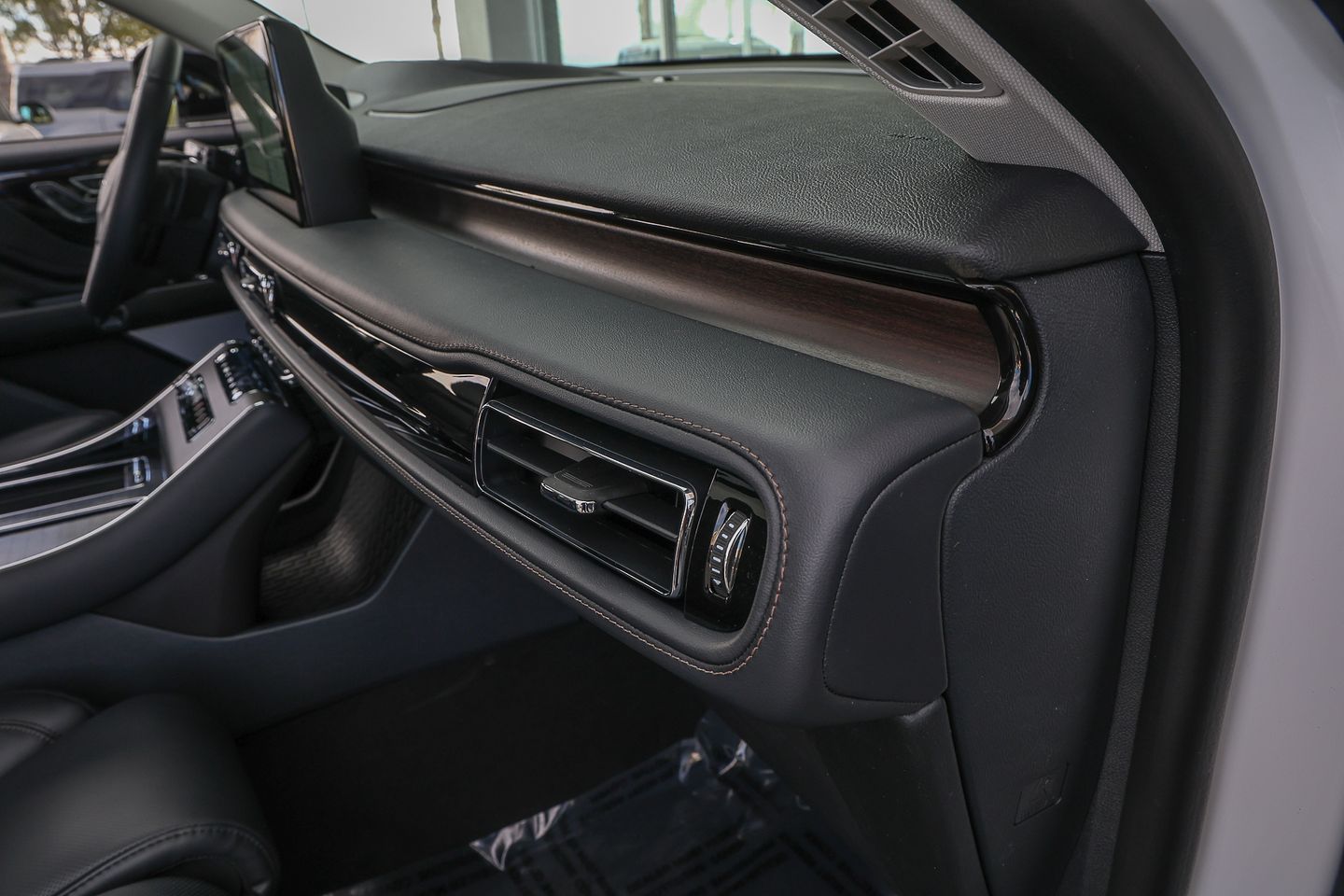 2026 Lincoln Aviator Reserve - Photo 38