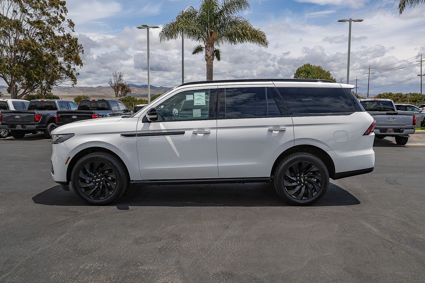 2026 Lincoln Navigator Reserve - Photo 7