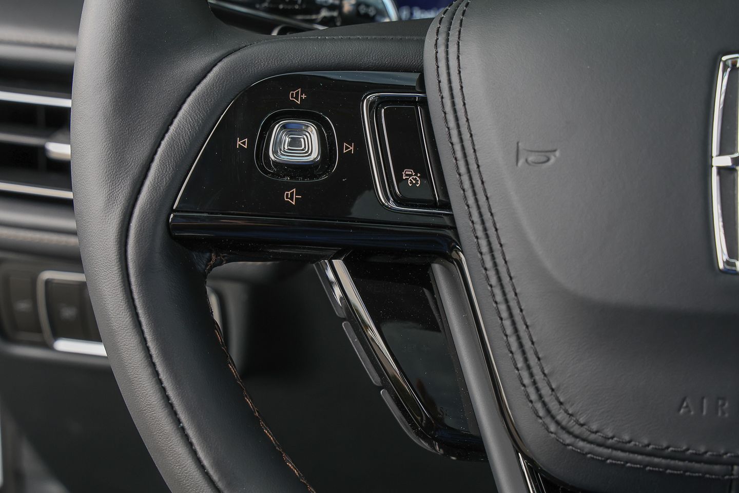 2026 Lincoln Aviator Reserve - Photo 23