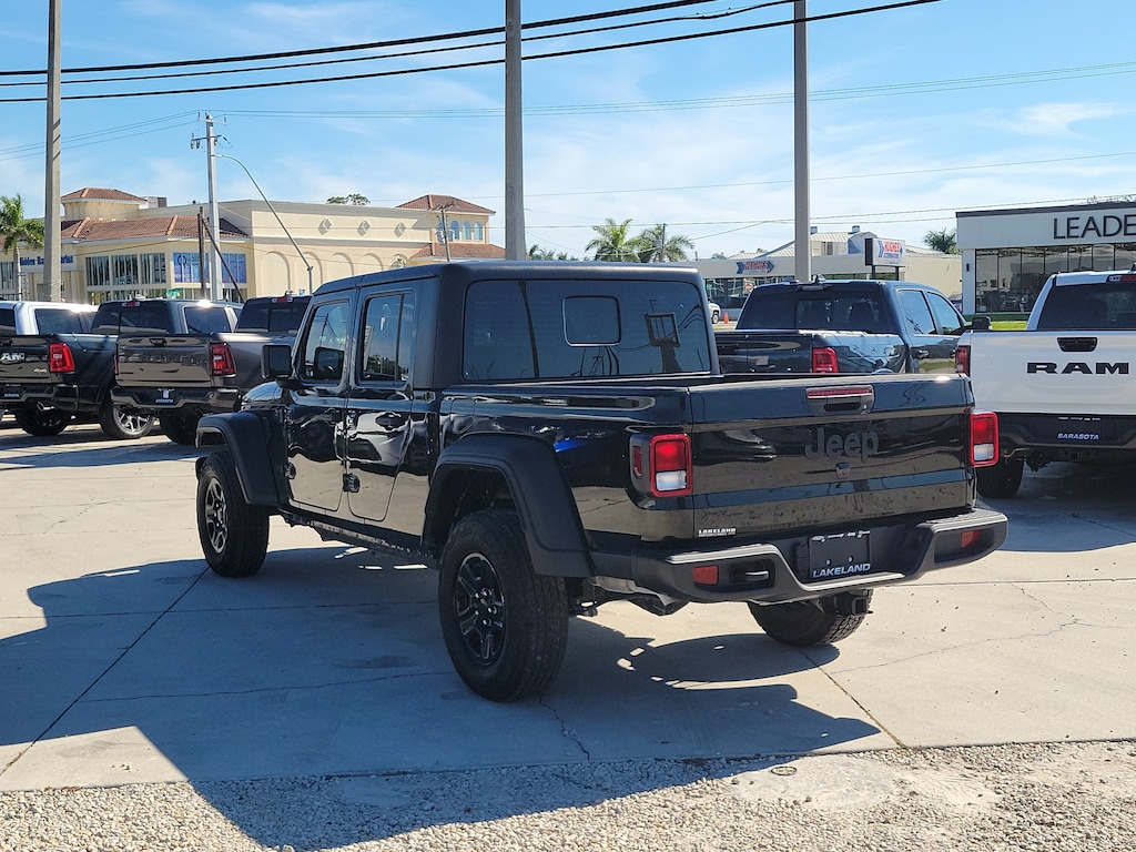 Used 2023 Jeep Gladiator Sport Sport 4x4