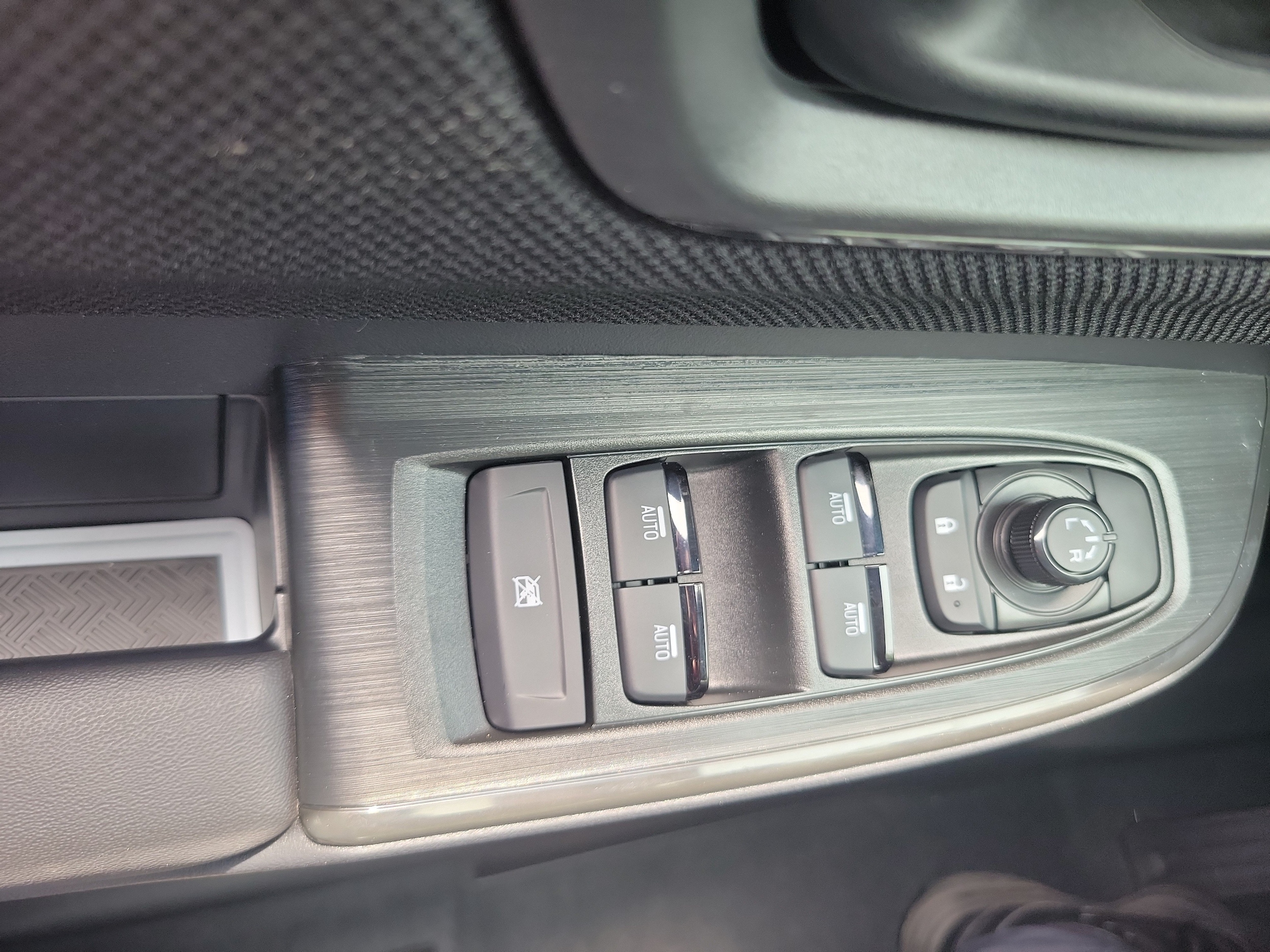2026 Subaru Outback Limited - Photo 23