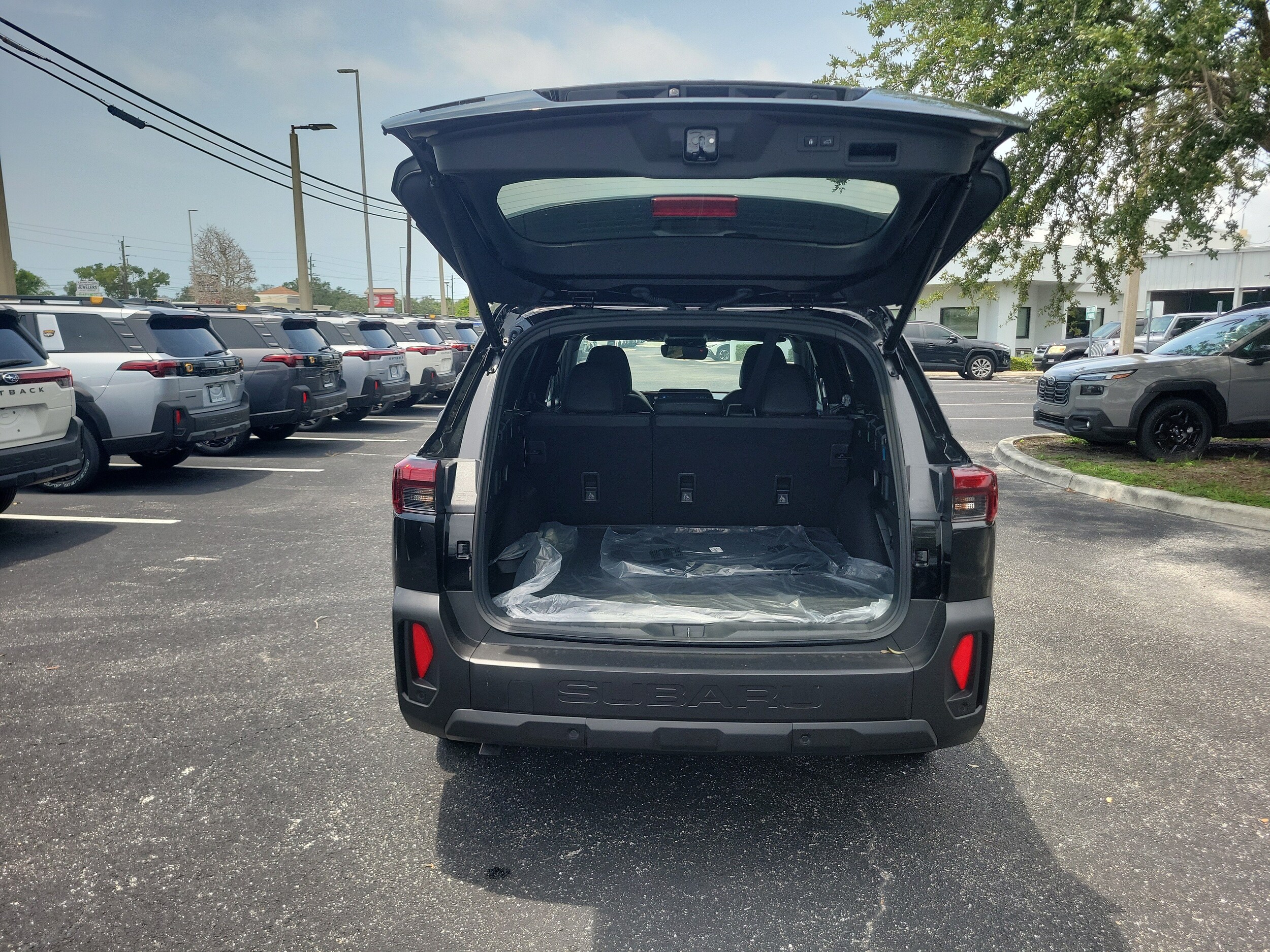 2026 Subaru Outback Limited - Photo 9