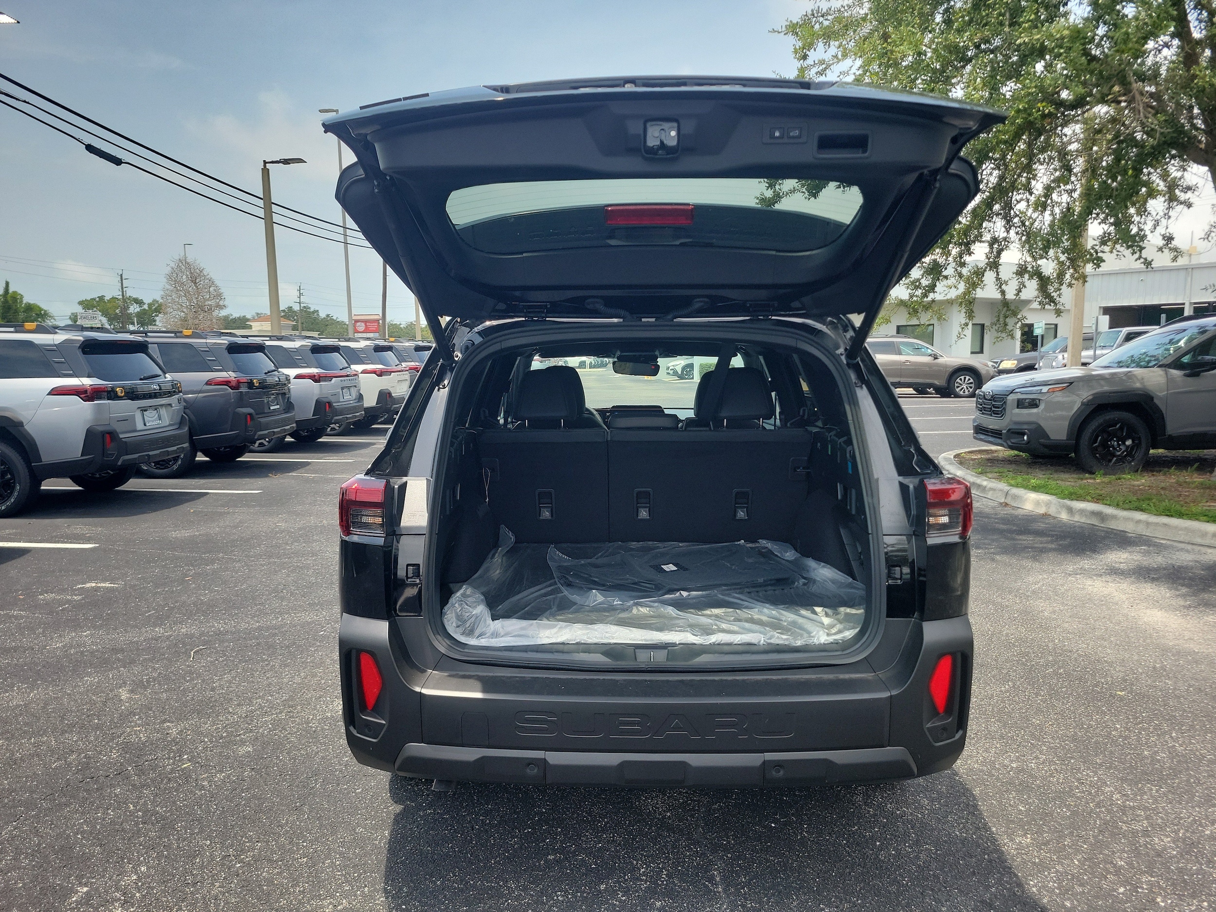 2026 Subaru Outback Limited - Photo 9