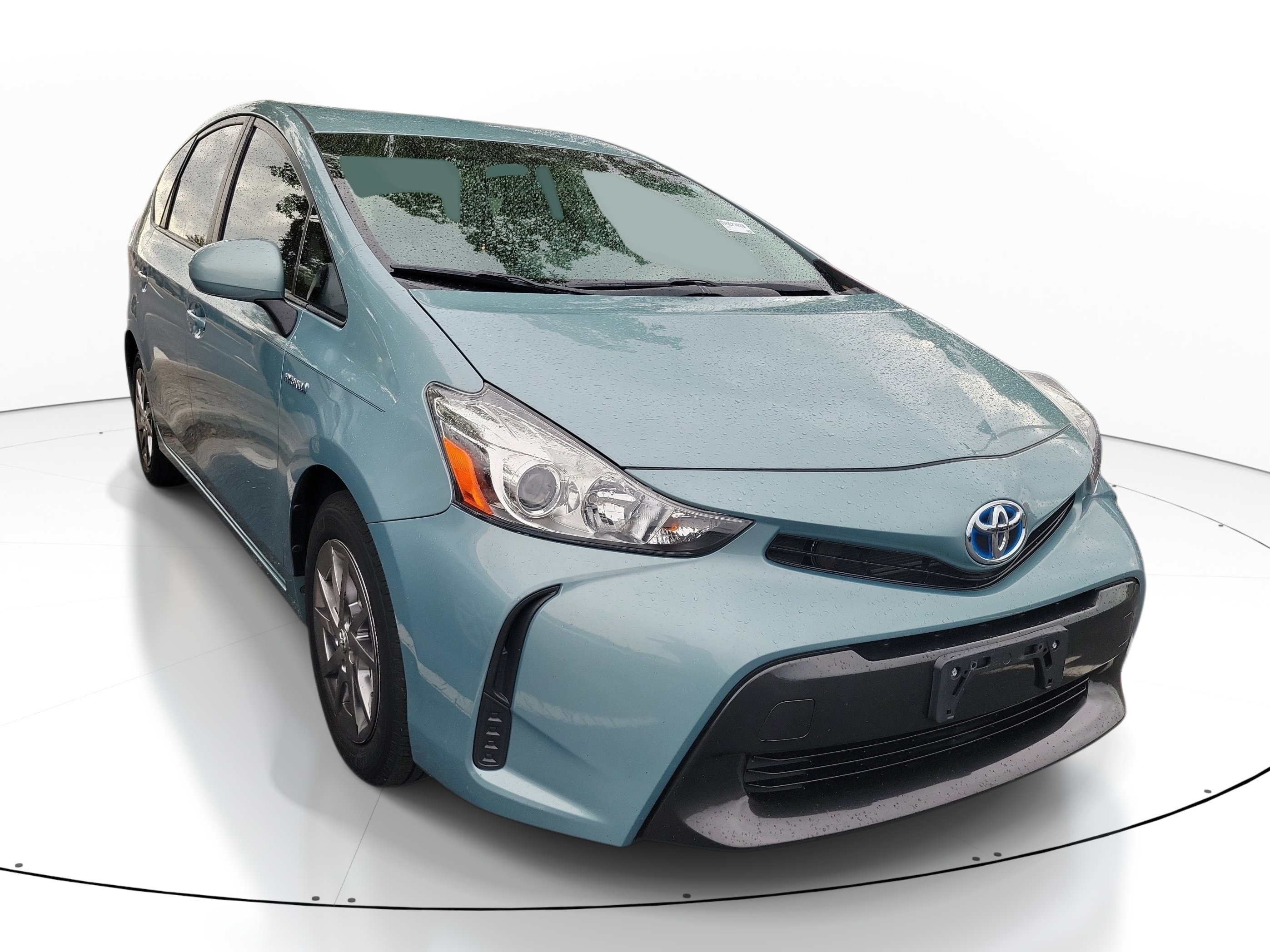  Toyota Prius v