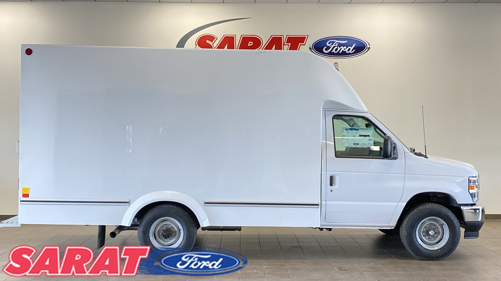 2027 Ford E-350 Cutaway Chassis 138
