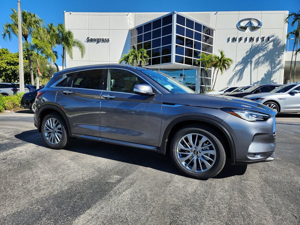 2025 INFINITI QX50 Luxe