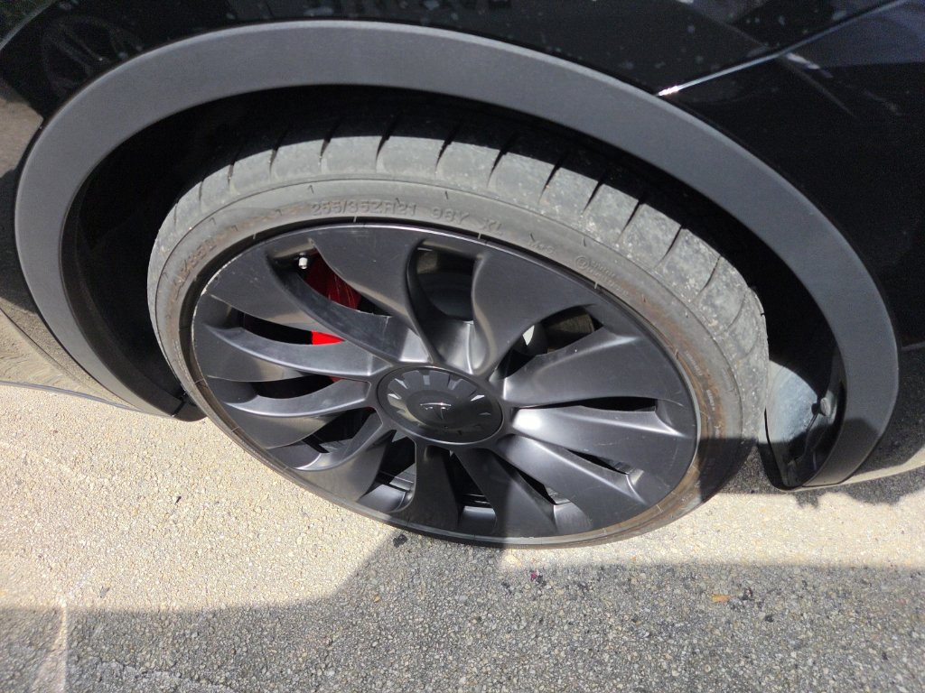Used 2023 Tesla Model Y Performance SUV