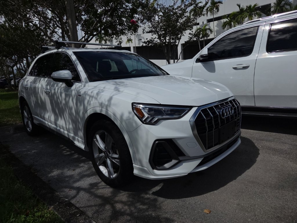  Audi Q3