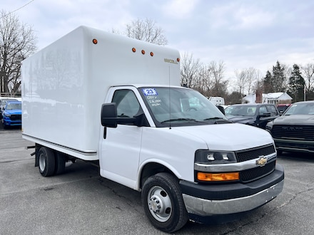 2023 Chevrolet Express Commercial Cutaway Van