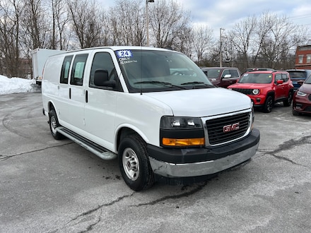 2024 GMC Savana Cargo Van RWD 2500 135