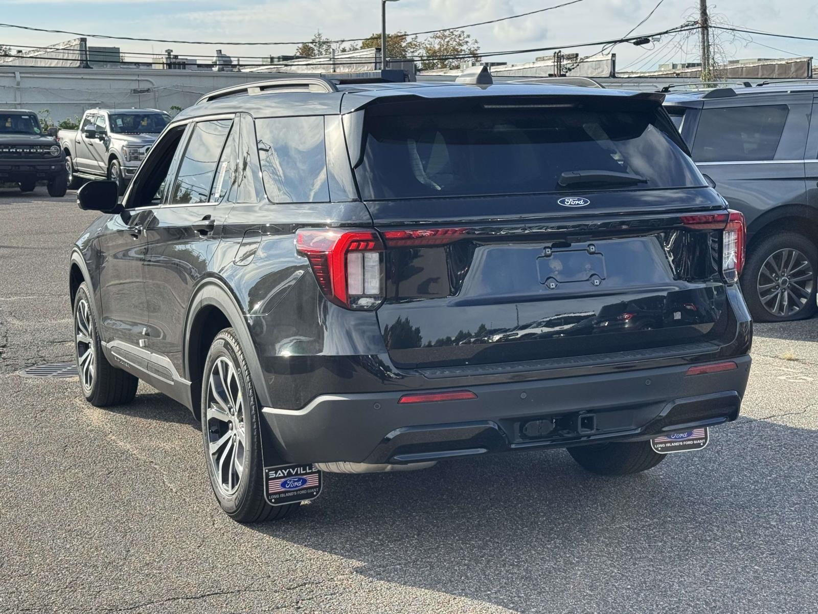 New 2027 Ford Explorer ST-Line SUV
