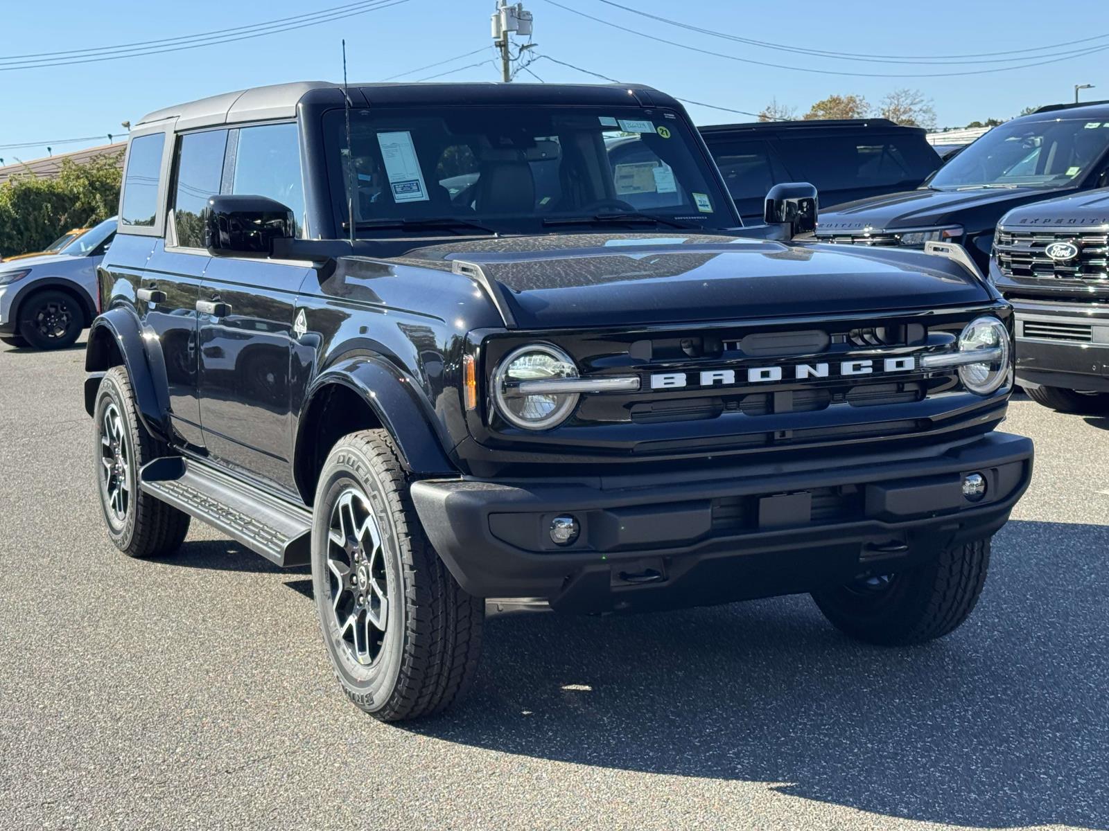 New 2026 Ford Bronco Outer Banks SUV
