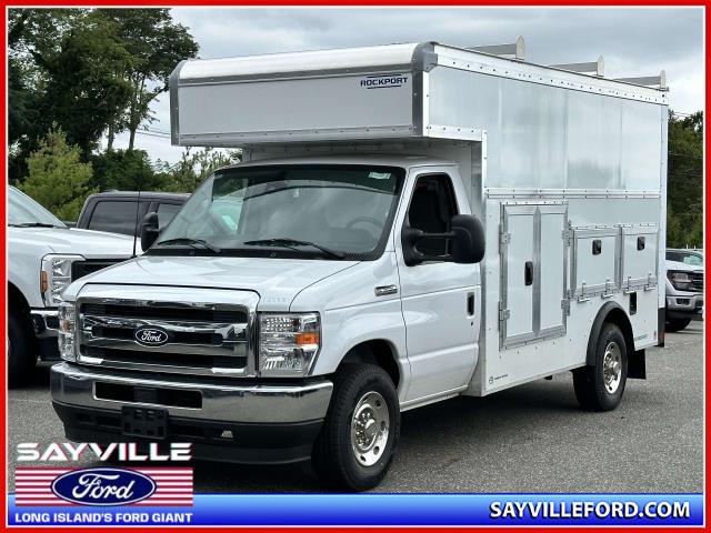 Ford E-350 Cutaway
