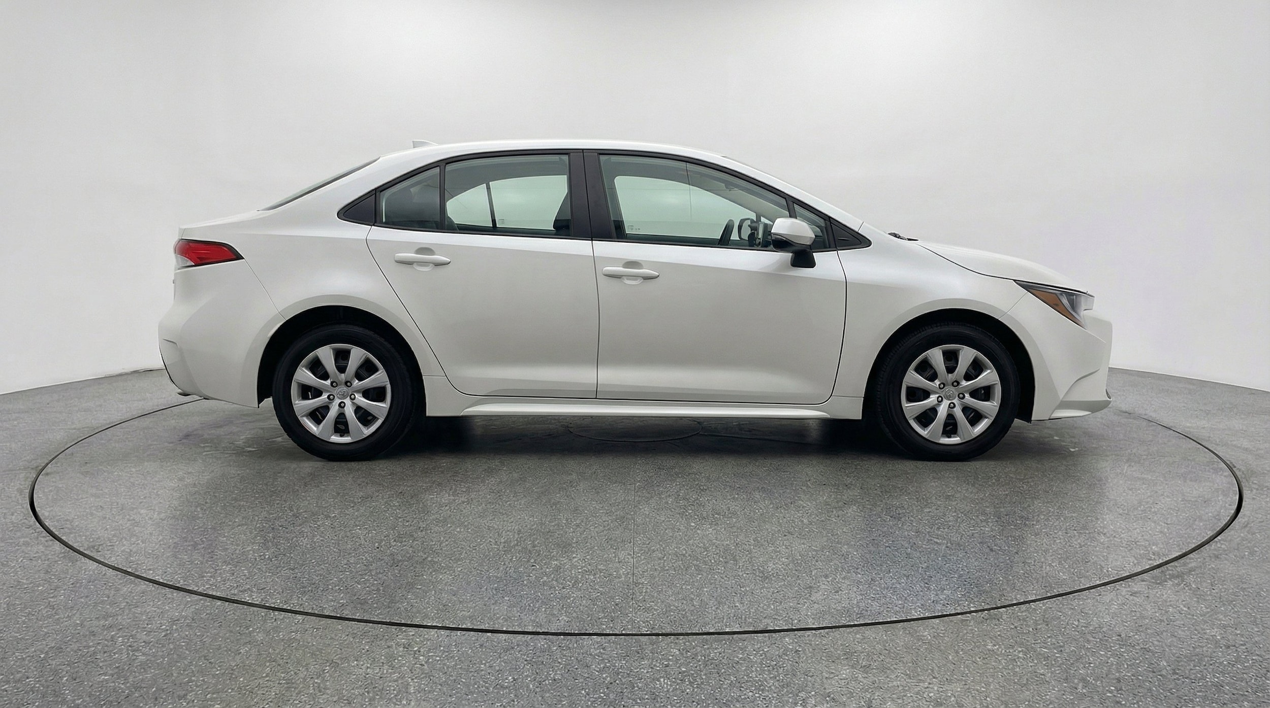 Thumbnail: 2025 Toyota Corolla - 10