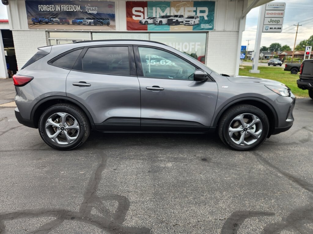 Used 2025 Ford Escape ST-Line Select SUV