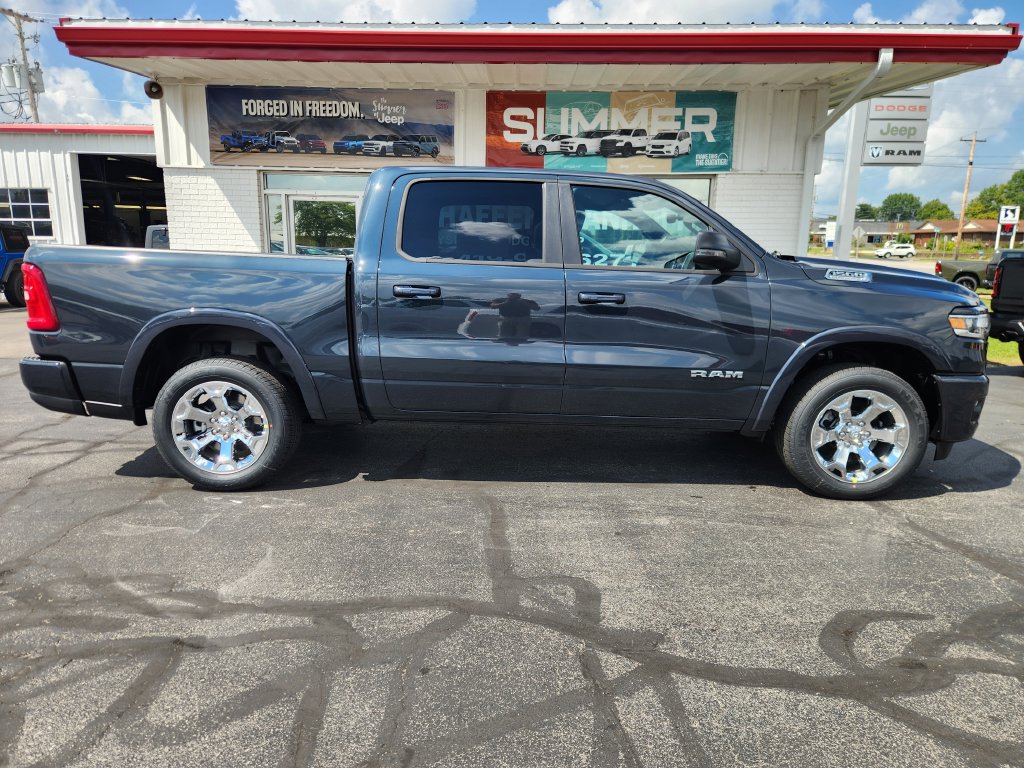New 2027 Ram 1500 BIG HORN CREW CAB 4X4 5'7 BOX Pickup