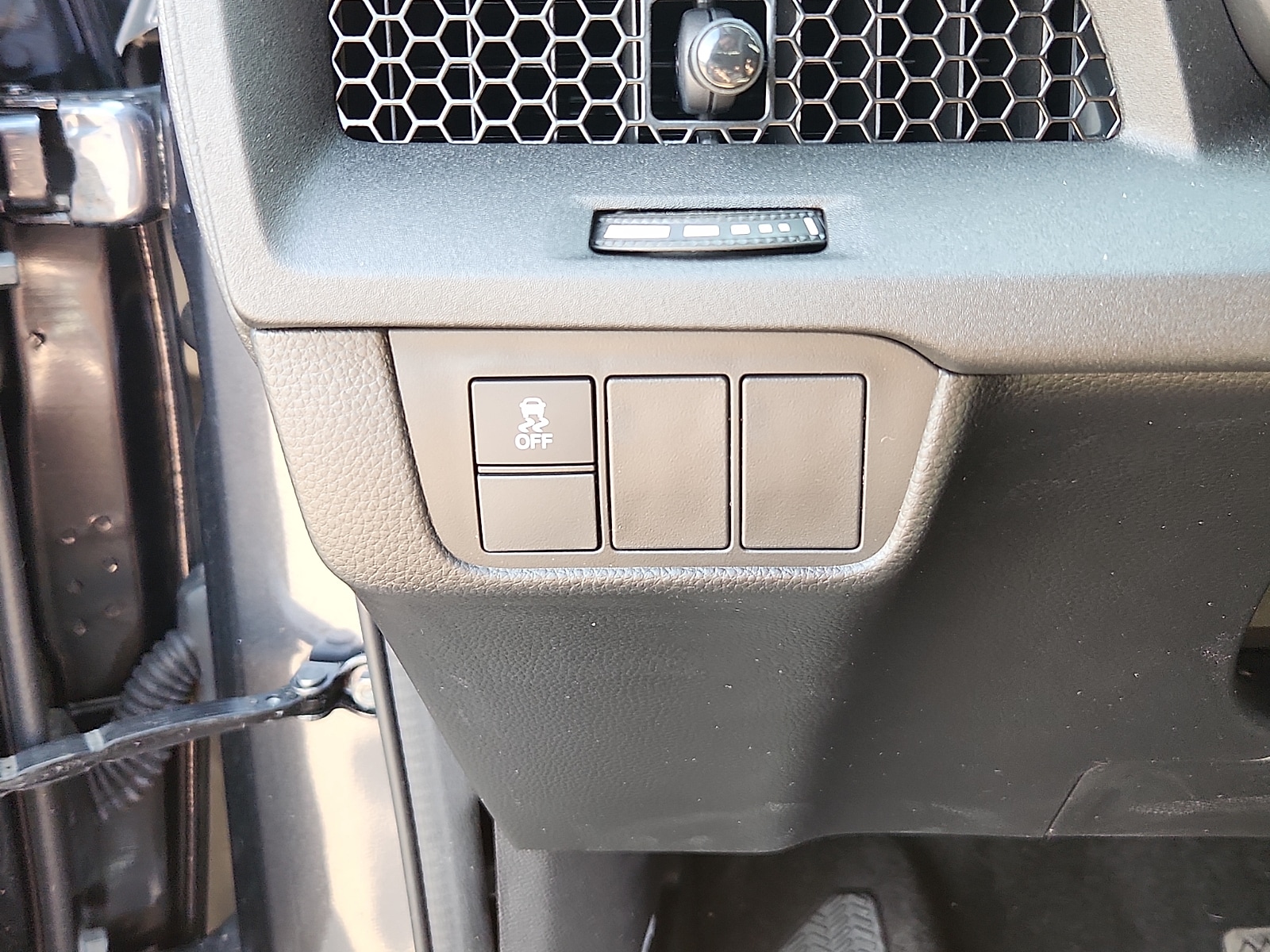 2024 Honda CR-V LX - Photo 24