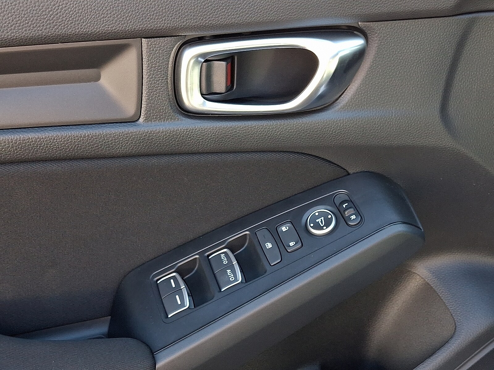 2026 Honda Civic Hatchback Sport - Photo 8