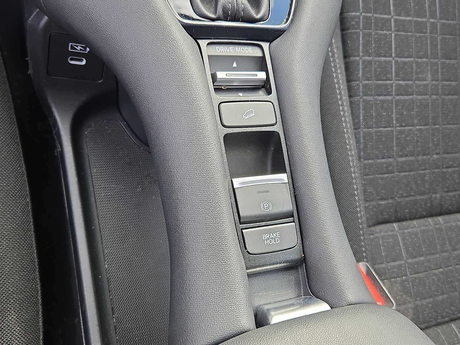2024 Honda HR-V LX - Photo 25