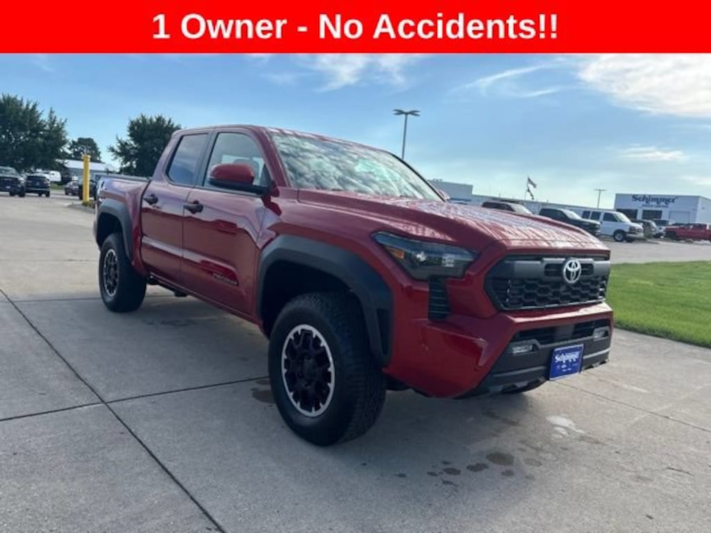 Used 2024 Toyota Tacoma 4WD SR5 Truck Double Cab