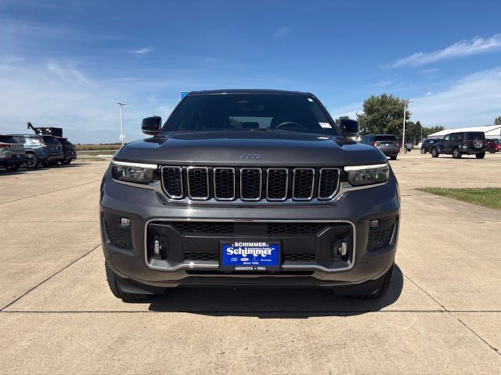 Used 2022 Jeep Grand Cherokee Overland SUV