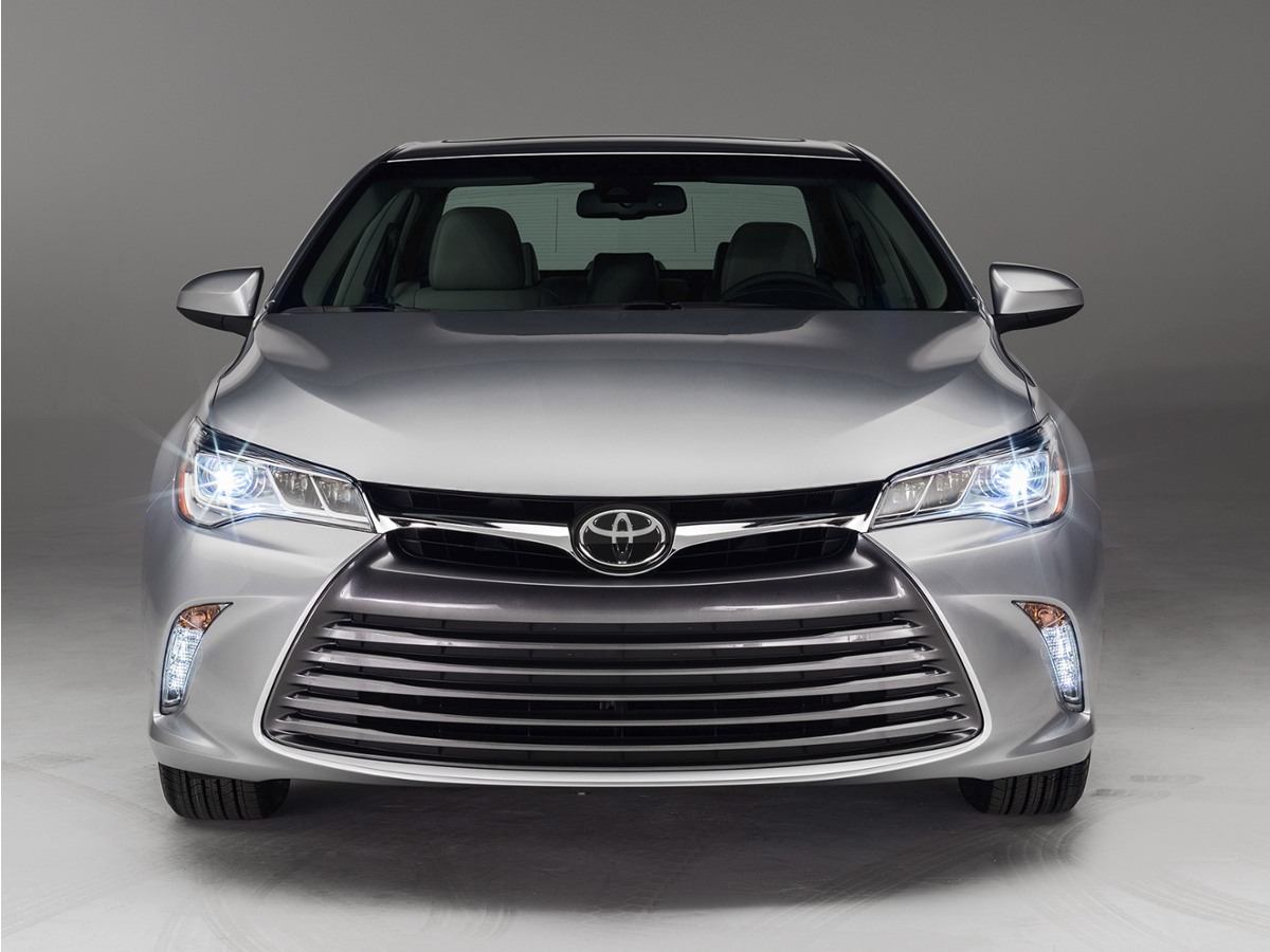 Used 2017 Toyota Camry XLE Sedan