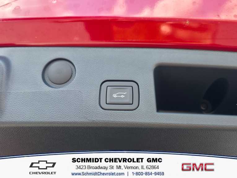 2027 Chevrolet Equinox LT - Photo 10