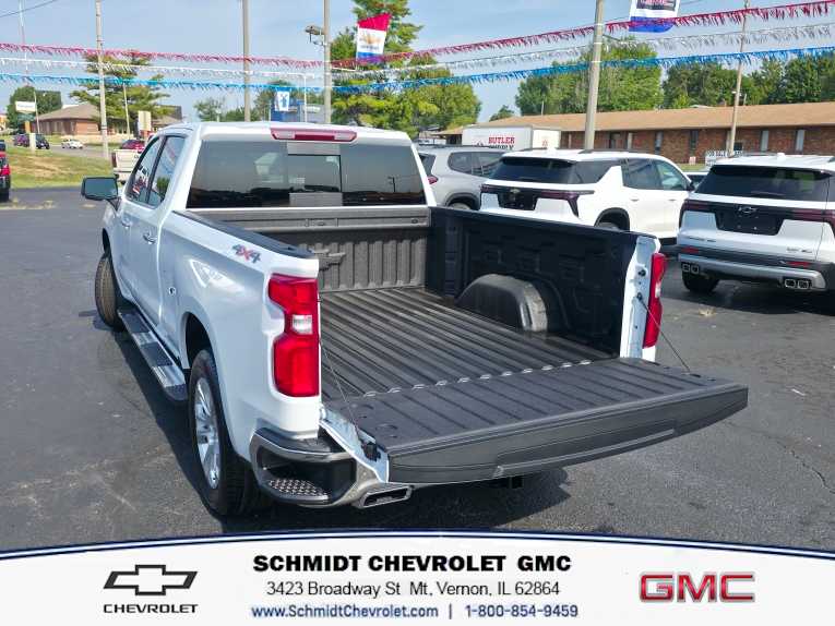 2026 Chevrolet Silverado 1500 LTZ - Photo 9