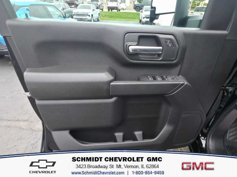 2026 Chevrolet Silverado 2500 HD Custom - Photo 11