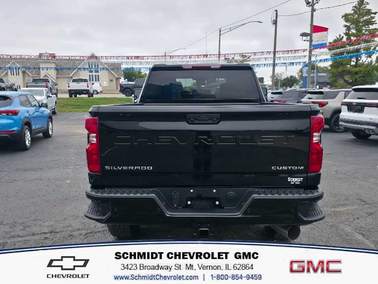 2026 Chevrolet Silverado 2500 HD Custom - Photo 6