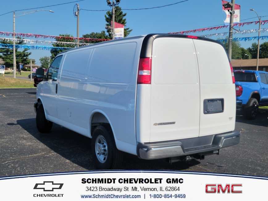2025 Chevrolet Express Cargo Work Van - Photo 7