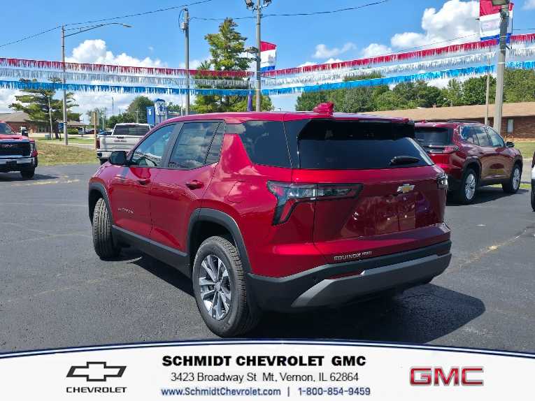 2027 Chevrolet Equinox LT - Photo 7