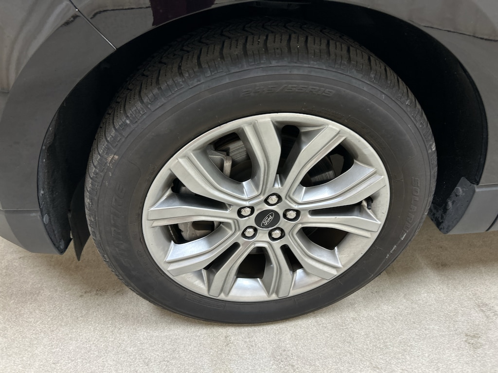Used 2024 Ford Edge Titanium Sport Utility