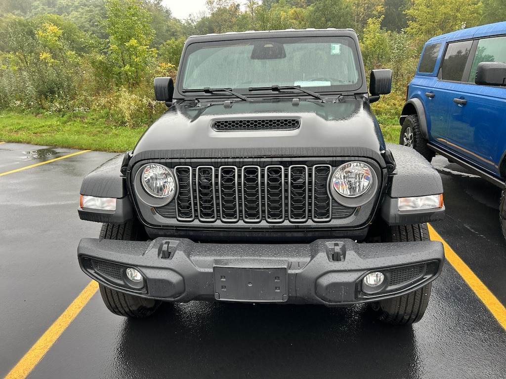 Used 2026 Jeep Gladiator Sport S Crew Cab
