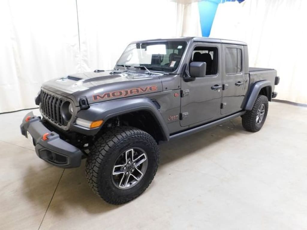 Used 2024 Jeep Gladiator Mojave Crew Cab