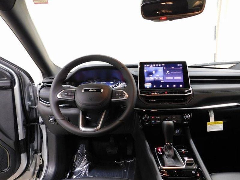 2026 Jeep Compass Latitude Altitude - Photo 8