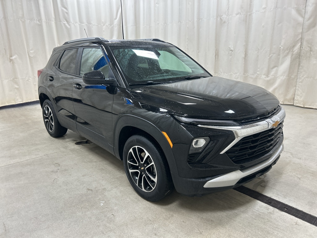 Used 2025 Chevrolet Trailblazer LT Sport Utility