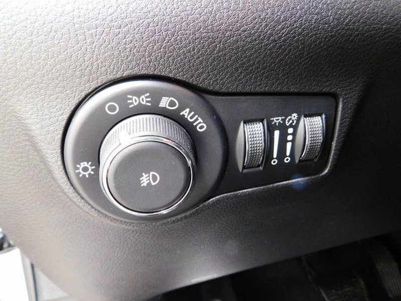 2026 Jeep Compass Latitude Altitude - Photo 19