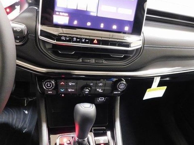 2026 Jeep Compass Latitude Altitude - Photo 30