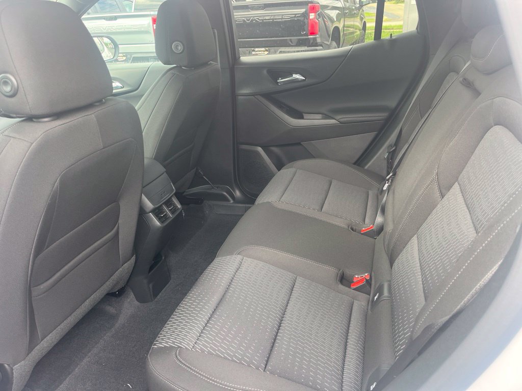 2027 Chevrolet Equinox LT - Photo 24