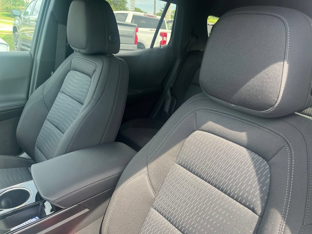 2027 Chevrolet Equinox LT - Photo 13