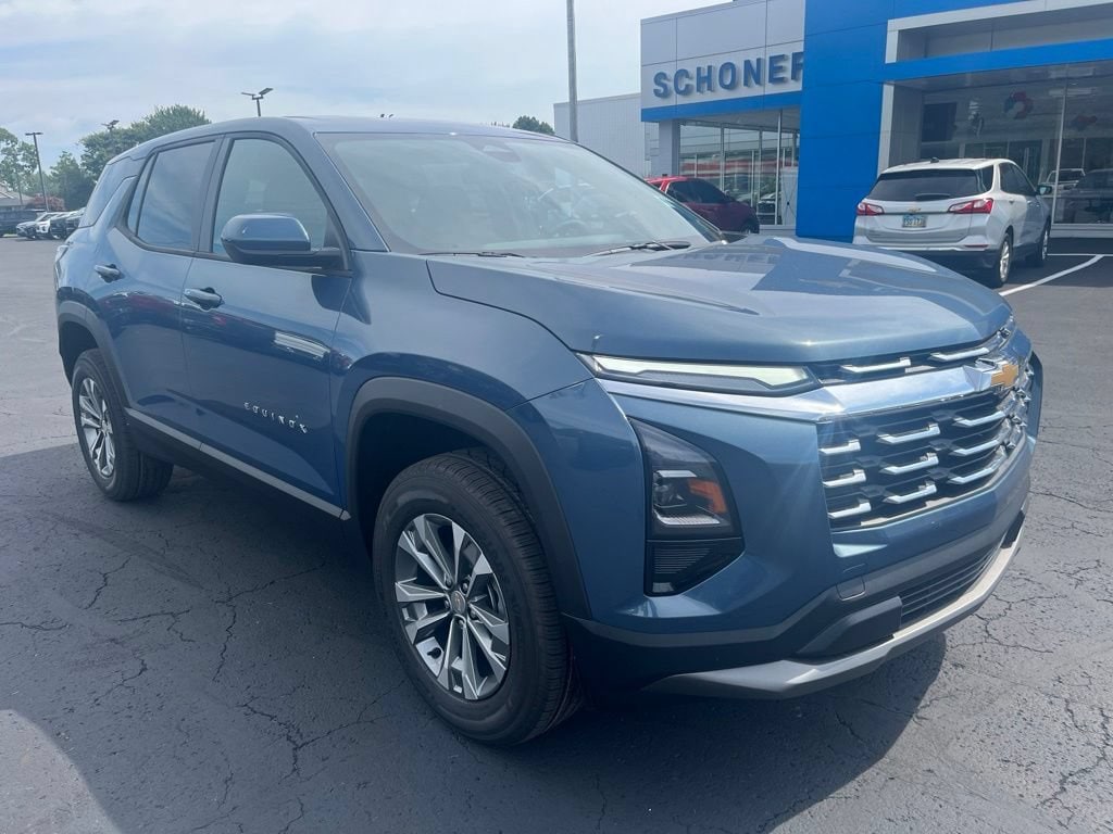 2027 Chevrolet Equinox LT - Photo 8