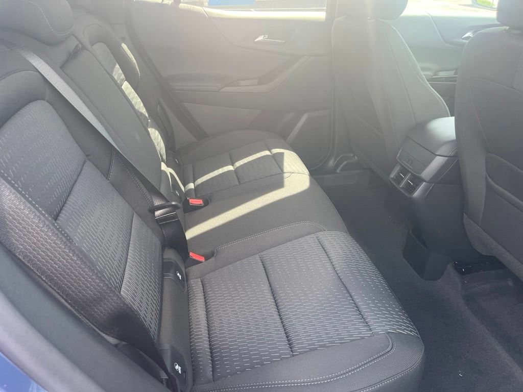 2027 Chevrolet Equinox LT - Photo 28