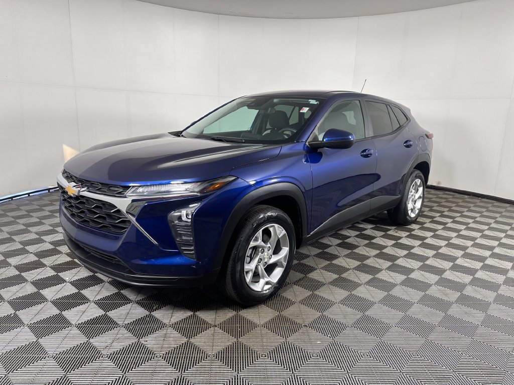 Used 2024 Chevrolet Trax LS SUV