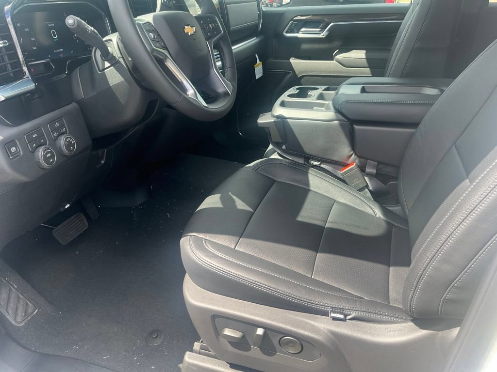 2026 Chevrolet Silverado 1500 LT - Photo 10