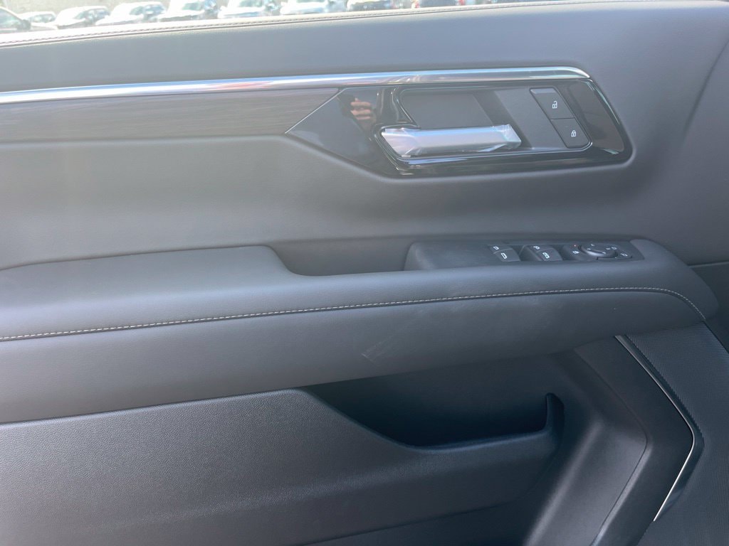 2026 Chevrolet Tahoe LS - Photo 13