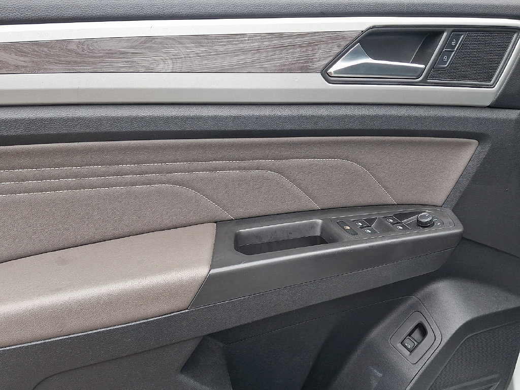 2023 Volkswagen Atlas Cross Sport SE w/Tech - Photo 10