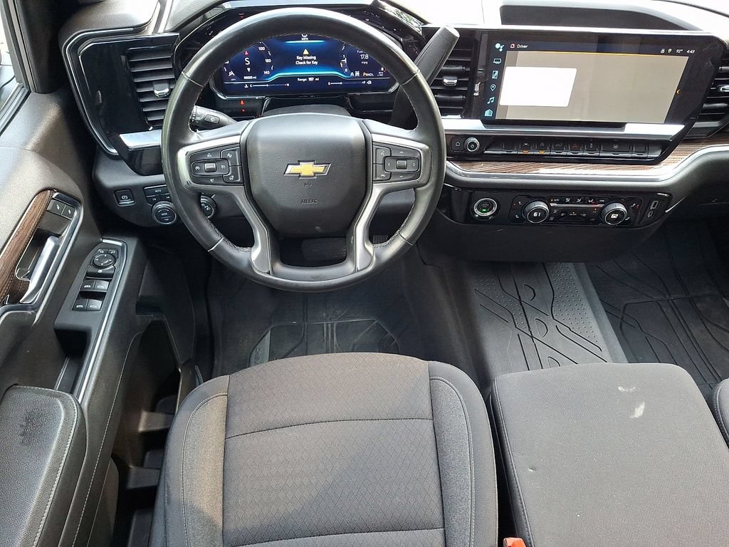 2024 Chevrolet Silverado 1500 LT - Photo 11