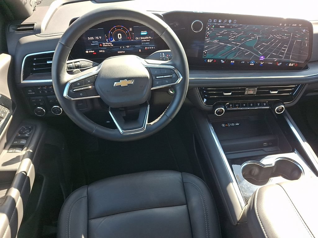 2026 Chevrolet Suburban LT - Photo 13